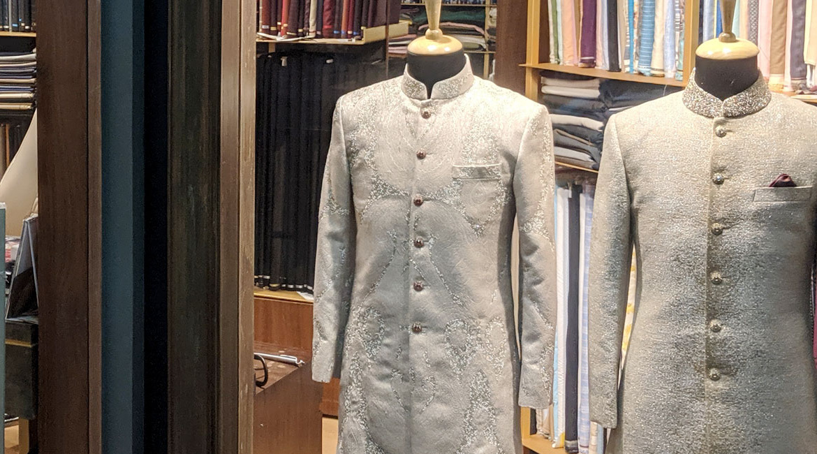 Festive Elegance: Styling Kurtas for Every Celebration with V&A